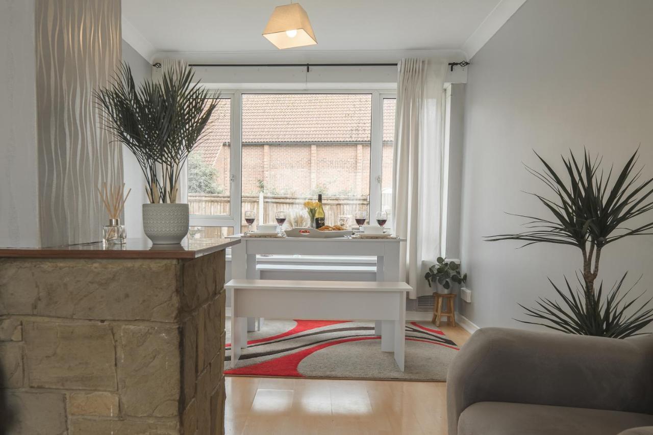 Vila Idyllic 3-Bed House. 5-Min From Channel Tunnel Folkestone Exteriér fotografie